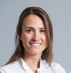 Conchita Morales, Enfermera del ICOF Institut de la còrnia i d'oftalmologia